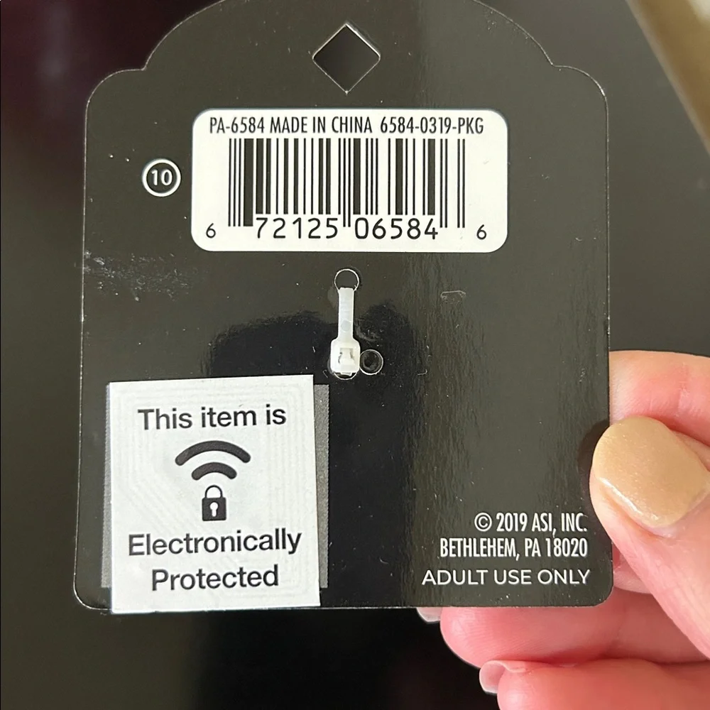 6 Piece Jewelry & Accessory Bundle - Ring Necklace Bracelets Earrings Hair Clip - Picture 3 of 16